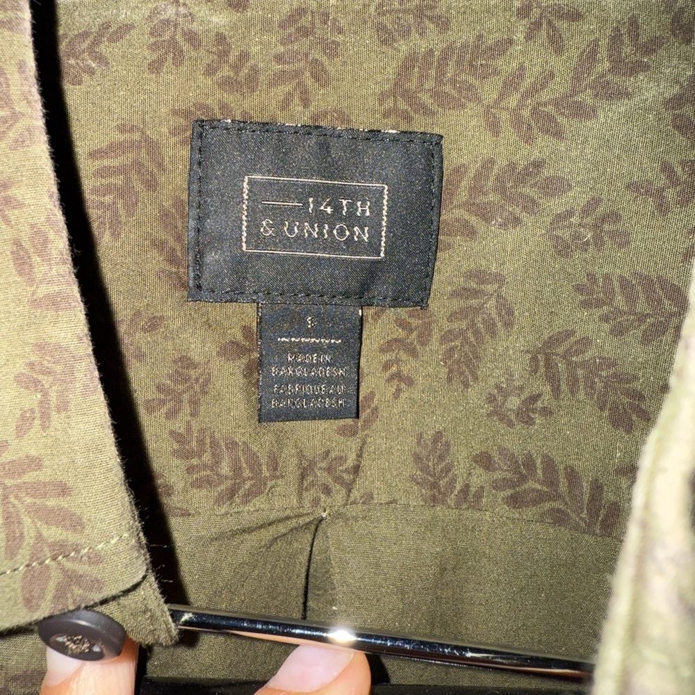 14th & Union Leaf Patterned Green Shirt - Picture 2 of 4